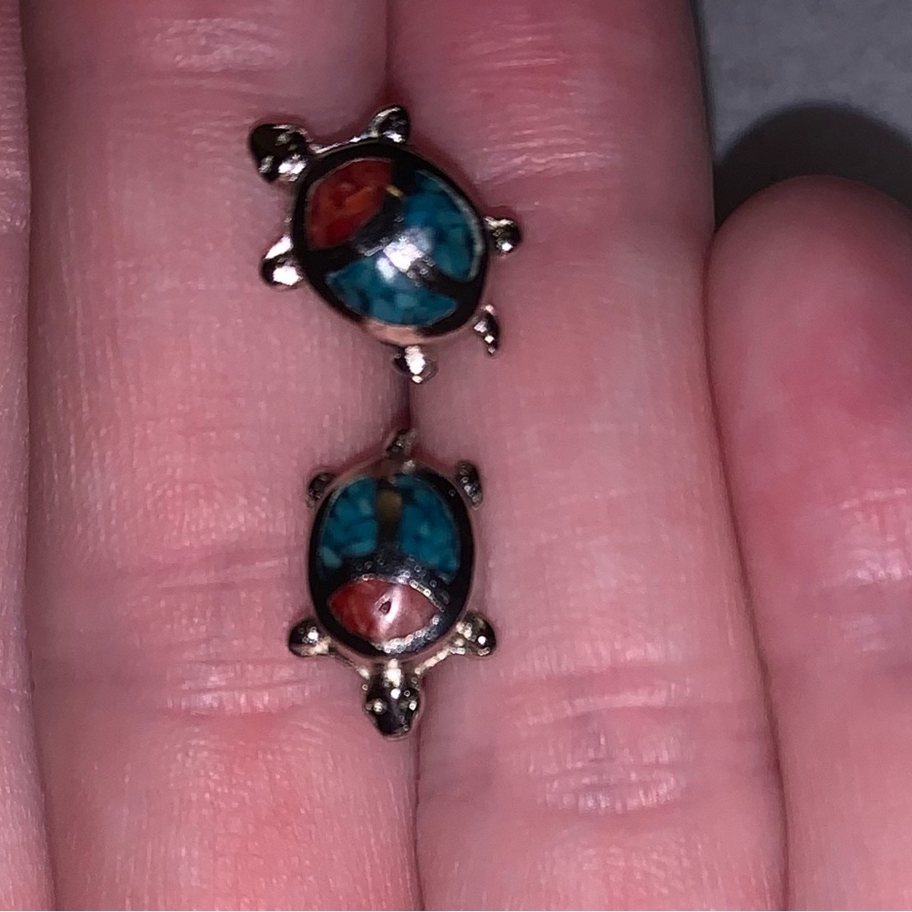Silver turtle earrings